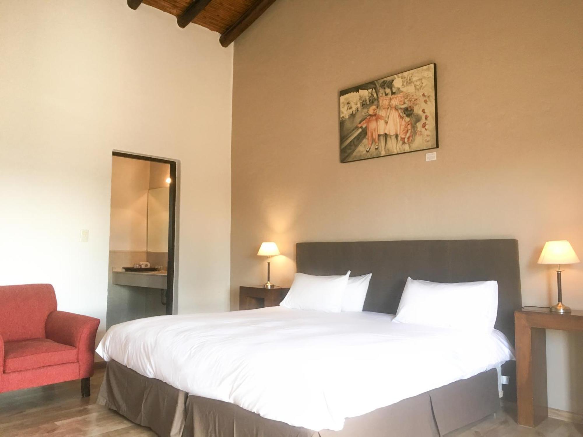 Postales Boutique Winery Hotel - Valle De Uco Colonia Las Rosas Стая снимка