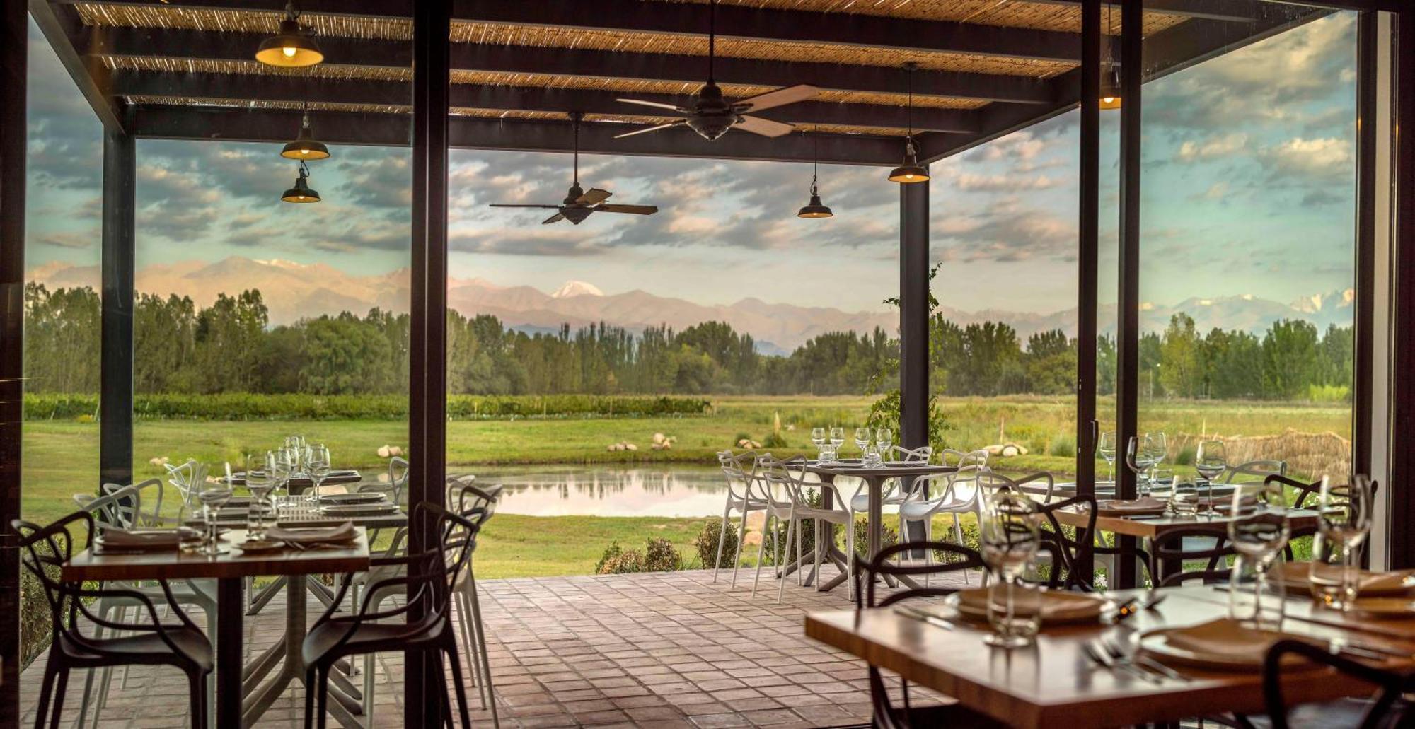 Postales Boutique Winery Hotel - Valle De Uco Colonia Las Rosas Екстериор снимка
