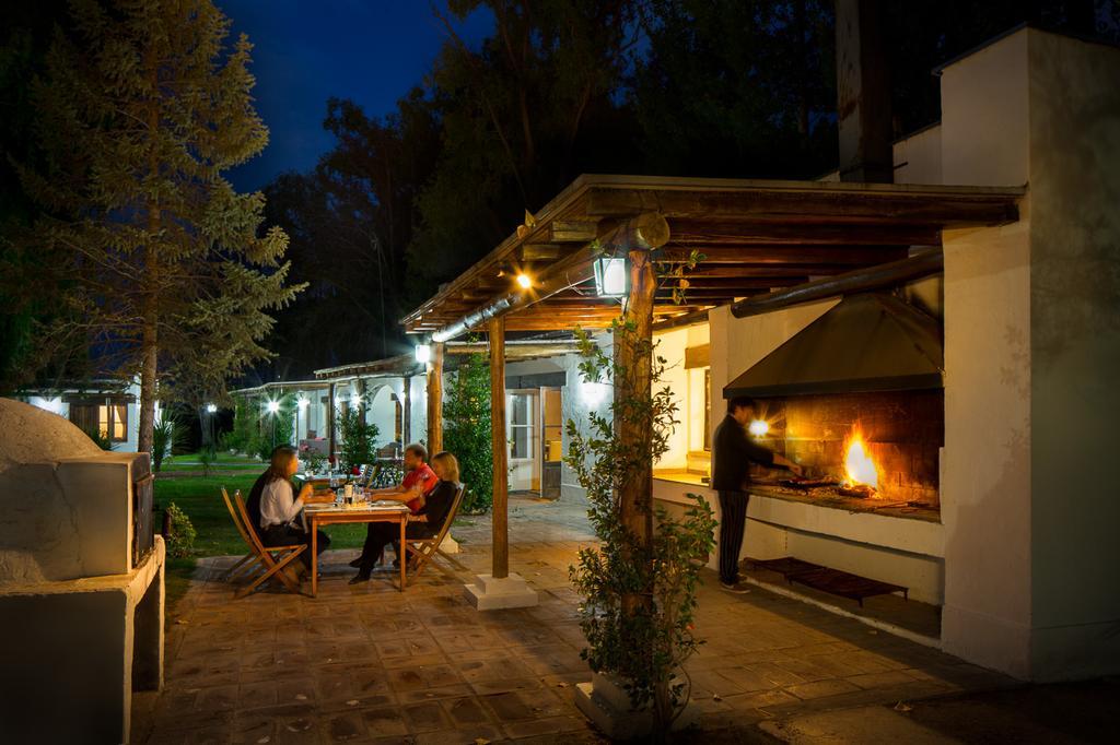 Postales Boutique Winery Hotel - Valle De Uco Colonia Las Rosas Екстериор снимка